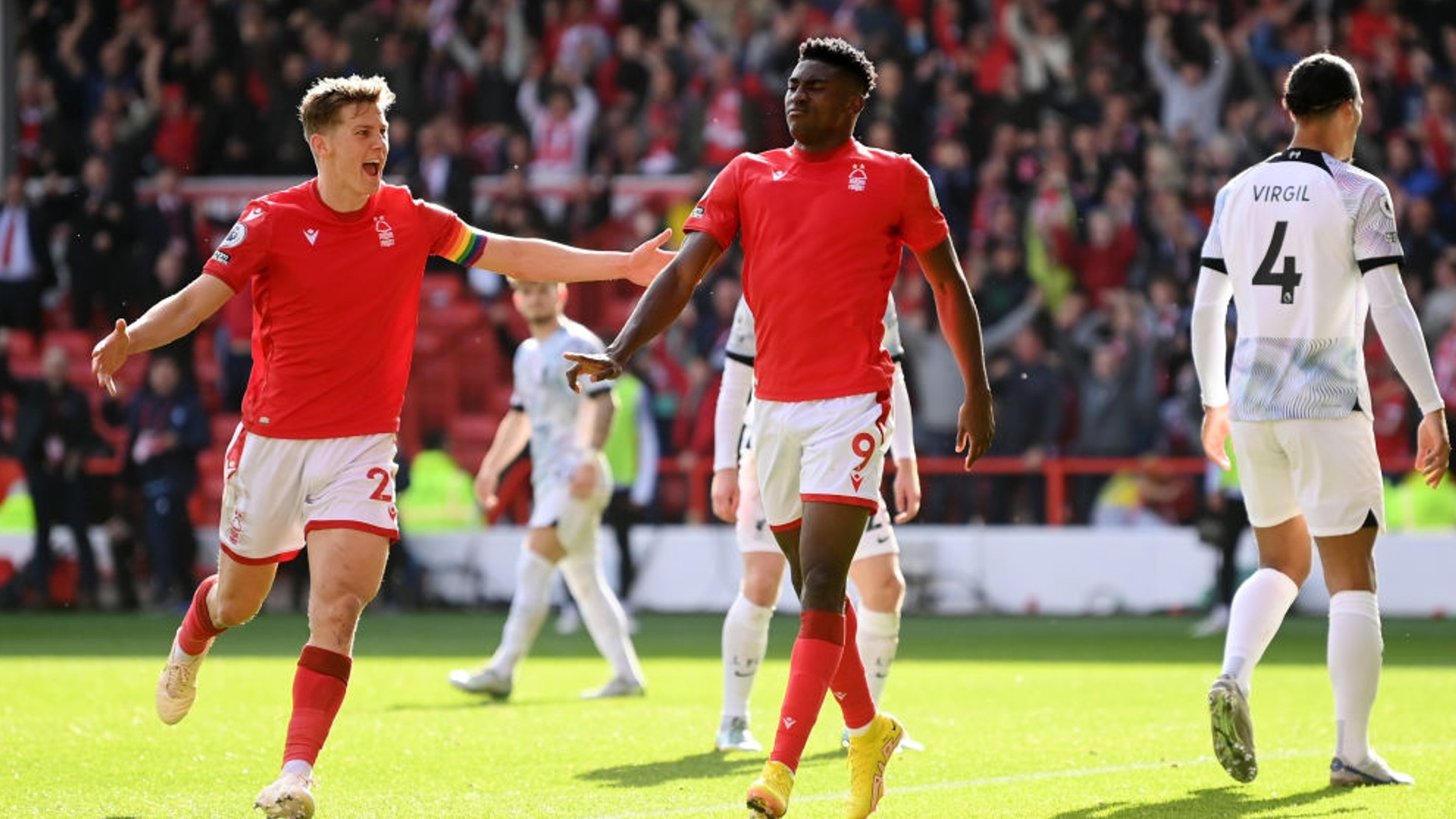 他早已摆脱 他早已摆脱